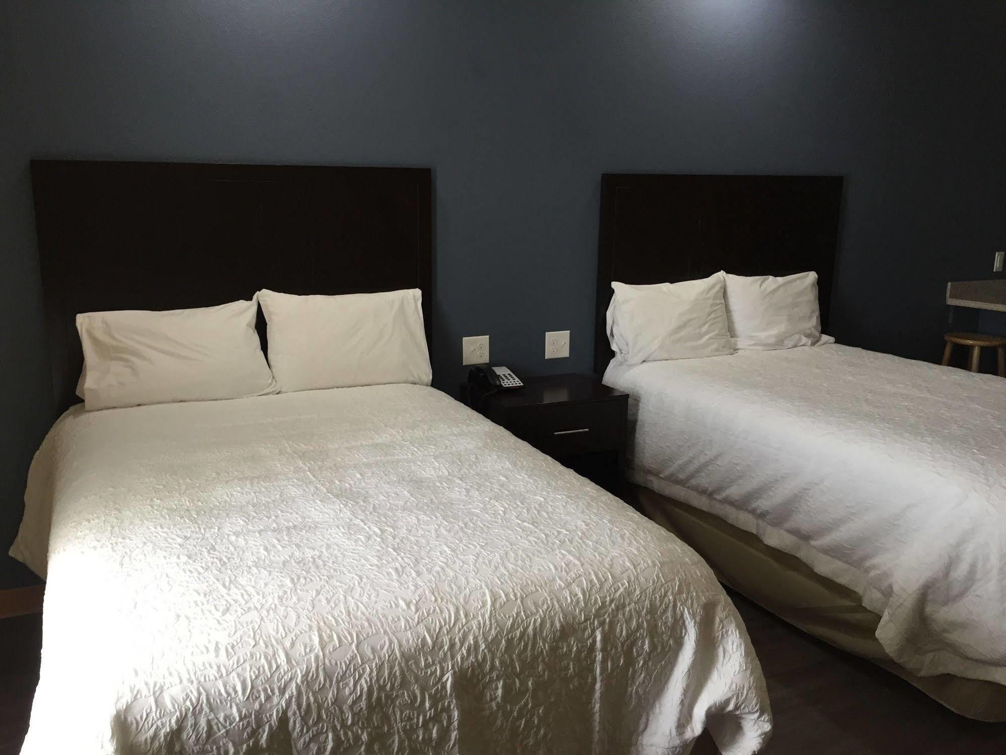 La Bonita Inn & Suites - Crane Kültér fotó